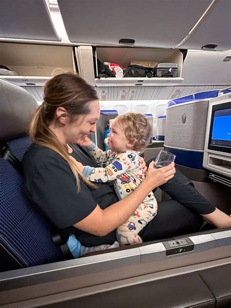 thai airways bassinet|Travel .